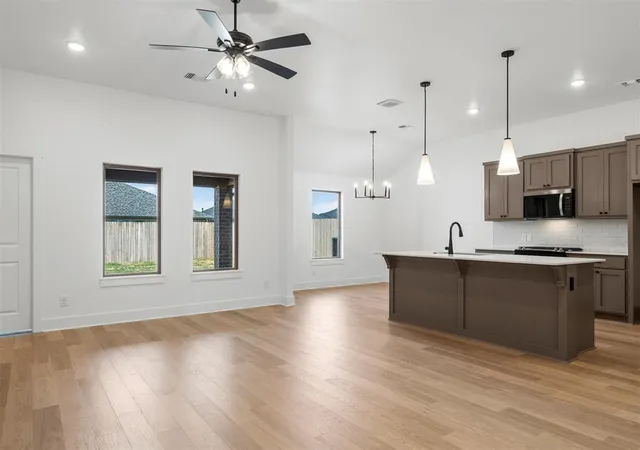 Photo 4 of Single family home for sale at 13205 Mesquite Trl, Piedmont, OK 73078 | MLS# 1236353 | Listing updated on 2026-08-07