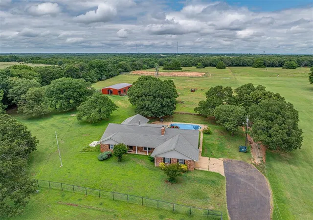 Homes for sale in Chandler, OK | 344532 E 890 Rd, Chandler, OK 74834 | MLS# 1236371