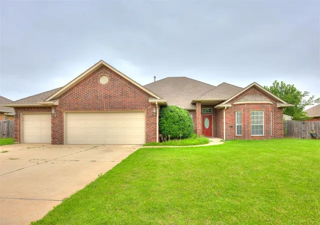 1st image of 2321 Sw 94th St, Oklahoma City, OK 73159 | MLS# 1236372