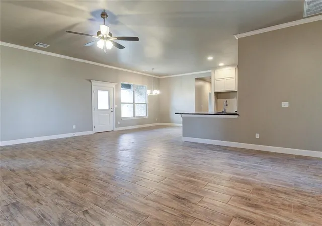 Photo 4 of Single family home for sale at 8681 Oak Tree Cir, Edmond, OK 73025 | MLS# 1236376 | Listing updated on 2026-09-19