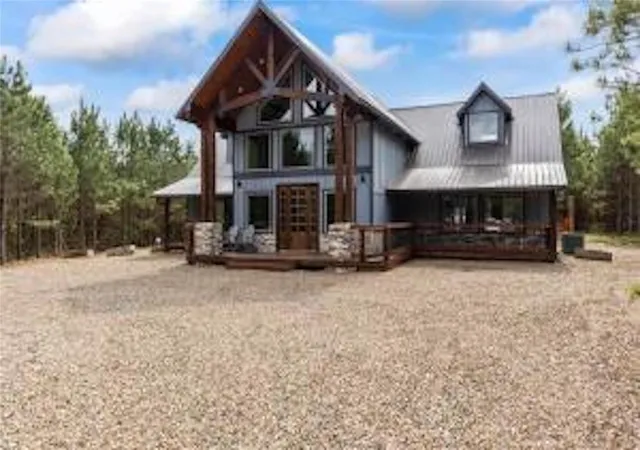 Homes for sale in Broken Bow, OK | 180 Weeping Willow Trl, Broken Bow, OK 74728 | MLS# 1236377