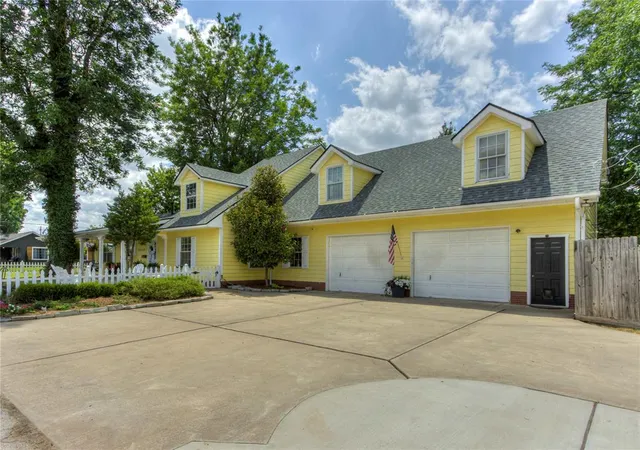 Homes for sale in Bethany, OK | 7001 Nw 42Nd St, Bethany, OK 73008 | MLS# 1236391
