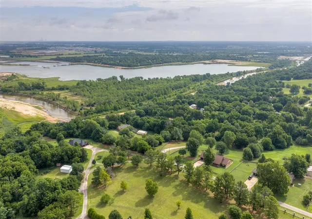 Homes for sale in Newcastle, OK | 4000 N Country Club Rd, Newcastle, OK 73065 | MLS# 1236405