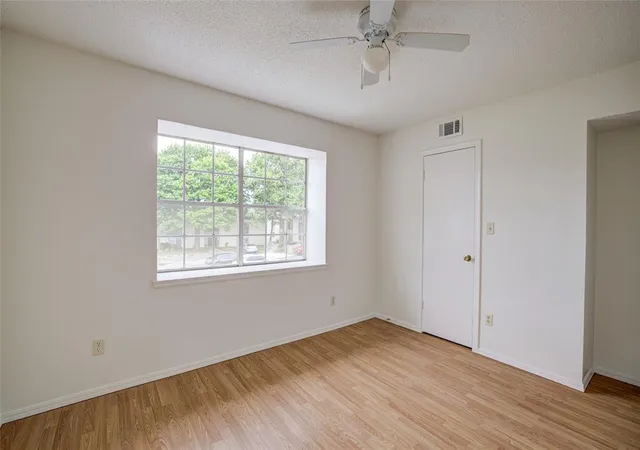 image of 1717 E Lindsey St, Norman, OK 73071