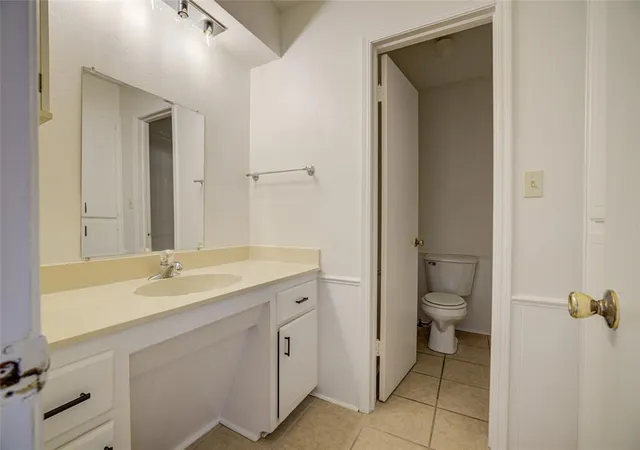 image of 1717 E Lindsey St, Norman, OK 73071