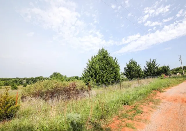 Homes for sale in Lindsay, OK | Block 1 Lot 30, Vinson Estates Addition, Lindsay, OK 73052 | MLS# 1236428