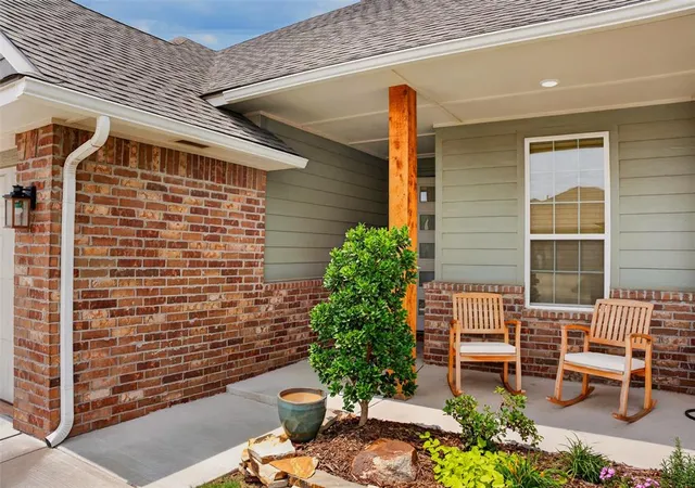 Photo 2 of Single family home for sale at 8517 Nw 109th Terrace, Oklahoma City, OK 73162 | MLS# 1236437 | Listing updated on 2026-09-18