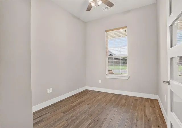 Photo 4 of Single family home for sale at 8517 NW 109th Terrace, Oklahoma City, OK 73162 | MLS# 1236437 | Listing updated on 2026-09-18