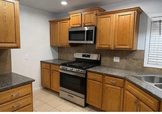 Photo 3 of Sale Pending at 124 E Pratt Dr, Oklahoma City, OK 73110 | MLS# 1236446 | Listing updated on 2026-08-26