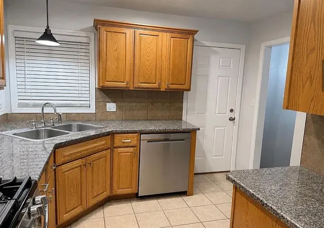 Photo 3 of Sale Pending at 124 E Pratt Dr, Oklahoma City, OK 73110 | MLS# 1236446 | Listing updated on 2026-08-26
