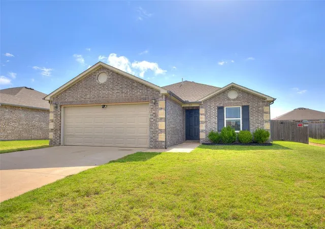 Homes for sale in Newcastle, OK | 215 Waterside Dr, Newcastle, OK 73065 | MLS# 1236452