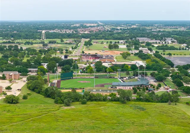 4th image of 2757 Walnut Rd, Norman, OK 73072 | MLS# 1236453