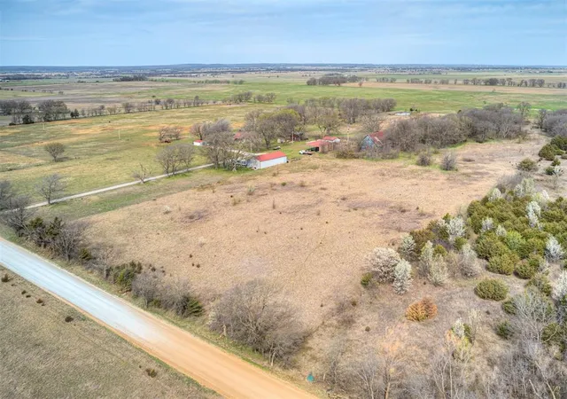 1st image of E 360 Rd, Big Cabin, OK 74332 | MLS# 1236458