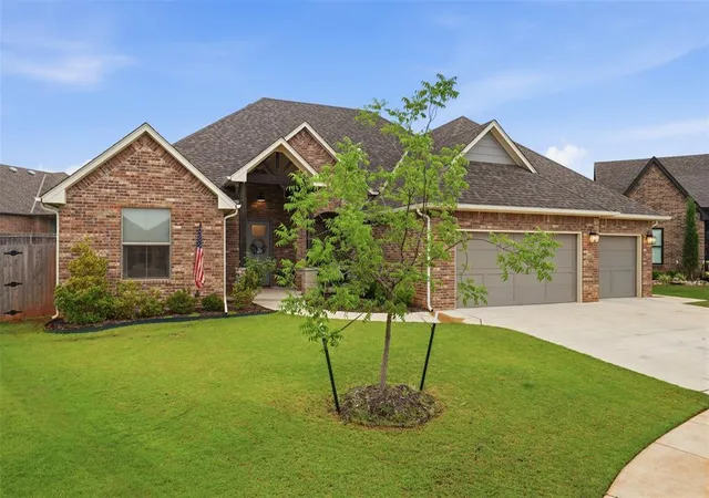 Homes for sale in Mustang, OK | 5716 Gold Stone Ct, Mustang, OK 73064 | MLS# 1236463