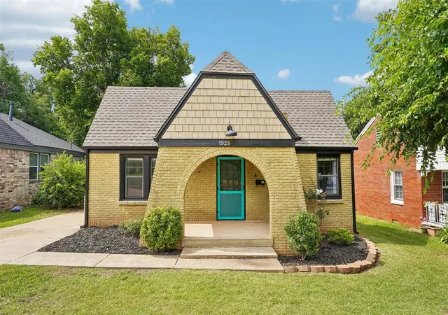 Photo 3 of Single family home for sale at 1928 NW 37th Street, Oklahoma City, OK 73118 | MLS# 1236469 | Listing updated on 2026-09-03