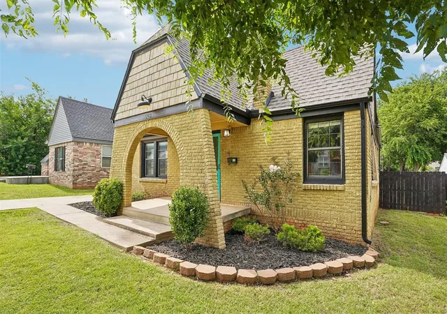 Photo 4 of Single family home for sale at 1928 NW 37th Street, Oklahoma City, OK 73118 | MLS# 1236469 | Listing updated on 2026-09-03