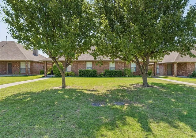 Homes for sale in Yukon, OK | 404 N Willowood Dr #404 & 406, Yukon, OK 73099 | MLS# 1236474