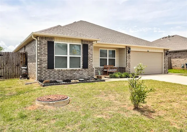 Homes for sale in Newcastle, OK | 621 Fox Hollow Ct, Newcastle, OK 73065 | MLS# 1236499