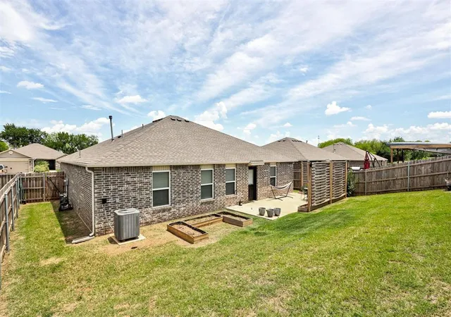 Homes for sale in Newcastle, OK | 621 Fox Hollow Ct, Newcastle, OK 73065 | MLS# 1236499