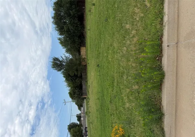 2nd image of 1517 Shadow Ter, Yukon, OK 73099 | MLS# 1236502
