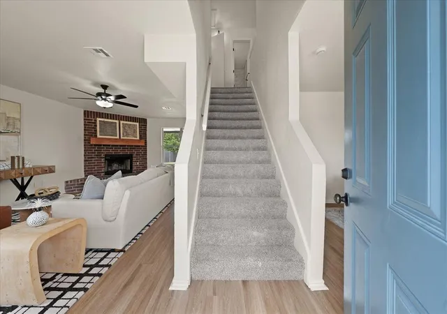 2nd image of 605 Ne 18th St, Moore, OK 73160 | MLS# 1236507