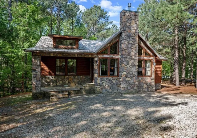 1st image of 557 Hidden Dogwood Trl, Broken Bow, OK 74728 | MLS# 1236512