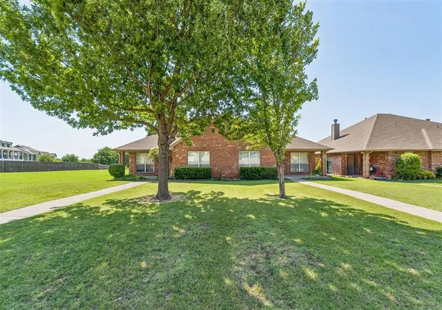 Homes for sale in Yukon, OK | 408 N Willowood Dr #408 & 410, Yukon, OK 73099 | MLS# 1236513