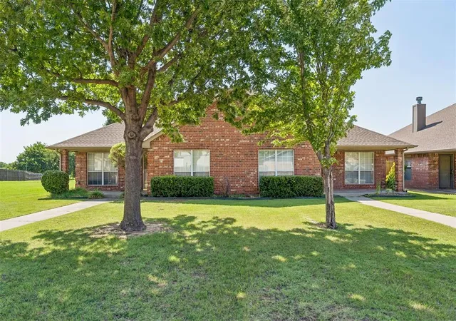 Homes for sale in Yukon, OK | 408 N Willowood Dr #408 & 410, Yukon, OK 73099 | MLS# 1236513
