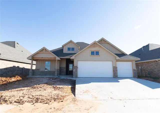 Photo 2 of Single family home for sale at 9216 Nw 87th Street, Yukon, OK 73099 | MLS# 1236531 | Listing updated on 2026-10-09
