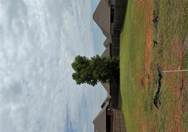 Homes for sale in Mustang, OK | 12101 Sw 50th St, Mustang, OK 73064 | MLS# 1236537