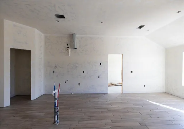 Photo 3 of Single family home for sale at 9212 NW 86th Terrace, Yukon, OK 73099 | MLS# 1236547 | Listing updated on 2026-10-21