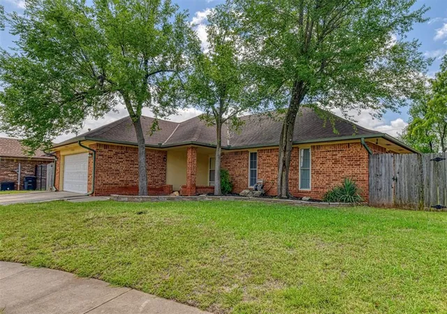 Homes for sale in Moore, OK | 1308 Se 3rd St, Moore, OK 73160 | MLS# 1236605