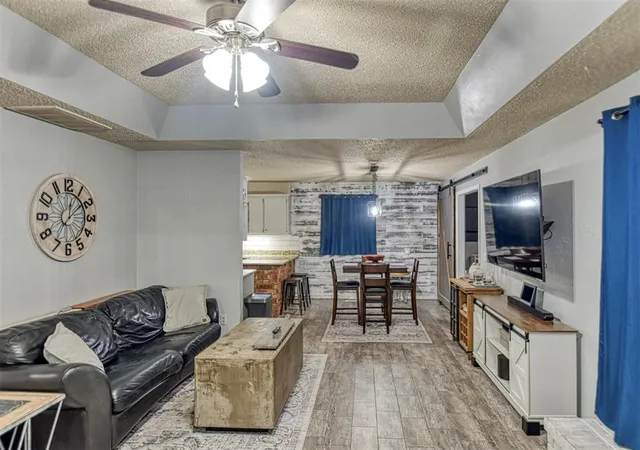 Homes for sale in Moore, OK | 1308 Se 3Rd St, Moore, OK 73160 | MLS# 1236605