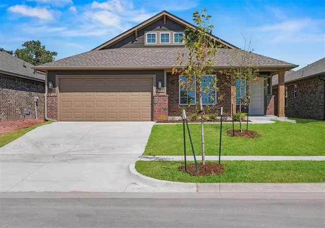 Single family home for sale at 8717 Spruce St, Arcadia, OK 73007 | MLS# 1236627