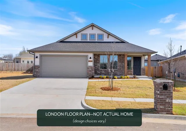 2nd image of 8717 Spruce St, Edmond, OK 73003 | MLS# 1236627