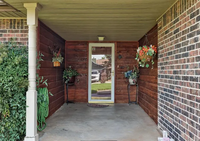 Homes for sale in Yukon, OK | 1341 Oswego Dr, Yukon, OK 73099 | MLS# 1236632