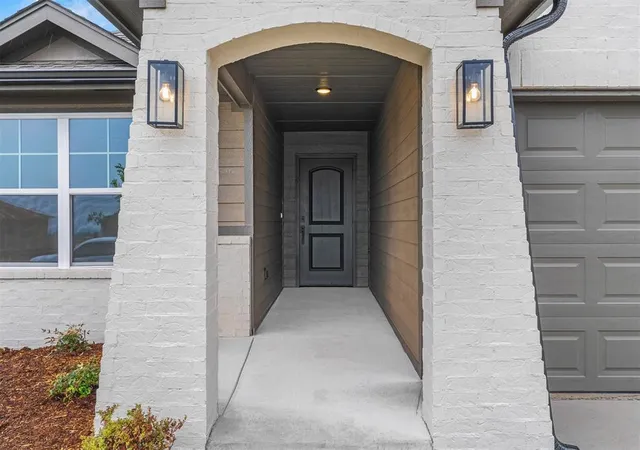 Photo 3 of Single family home for sale at 8725 Spruce St, Arcadia, OK 73007 | MLS# 1236633 | Listing updated on 2026-09-04