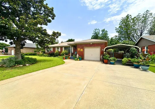 1st image of 1405 W Shuttee St, El Reno, OK 73036 | MLS# 1236635