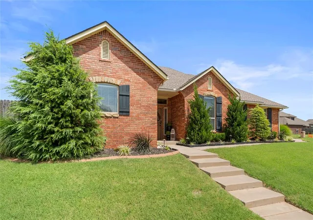 5th image of 505 Swingman Rd, Yukon, OK 73099 | MLS# 1236658