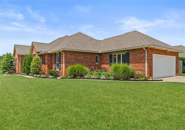 1st image of 505 Swingman Rd, Yukon, OK 73099 | MLS# 1236658