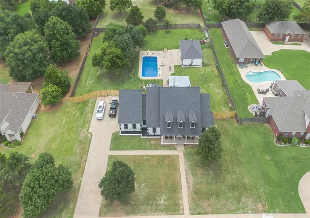 4th image of 1400 E Eagle Nest Ter, Mustang, OK 73064 | MLS# 1236660
