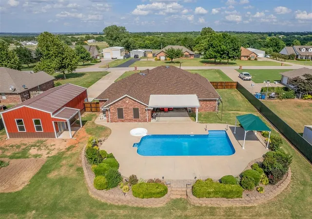 Photo 3 of Single family home for sale at 809 Grandview Rd, Tuttle, OK 73089 | MLS# 1236664 | Listing updated on 2026-10-09