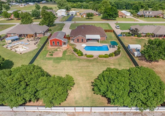 Photo 4 of Single family home for sale at 809 Grandview Rd, Tuttle, OK 73089 | MLS# 1236664 | Listing updated on 2026-10-09