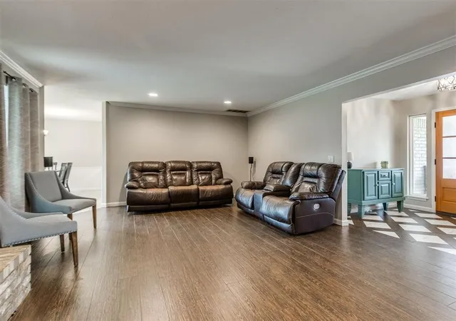 Photo 4 of Single family home for sale at 10324 Leicester Dr, Yukon, OK 73099 | MLS# 1236696 | Listing updated on 2026-09-21