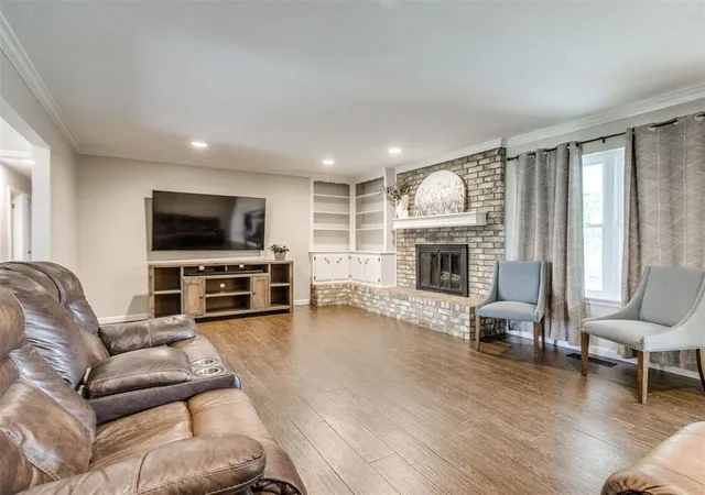 Photo 3 of Single family home for sale at 10324 Leicester Dr, Yukon, OK 73099 | MLS# 1236696 | Listing updated on 2026-09-21