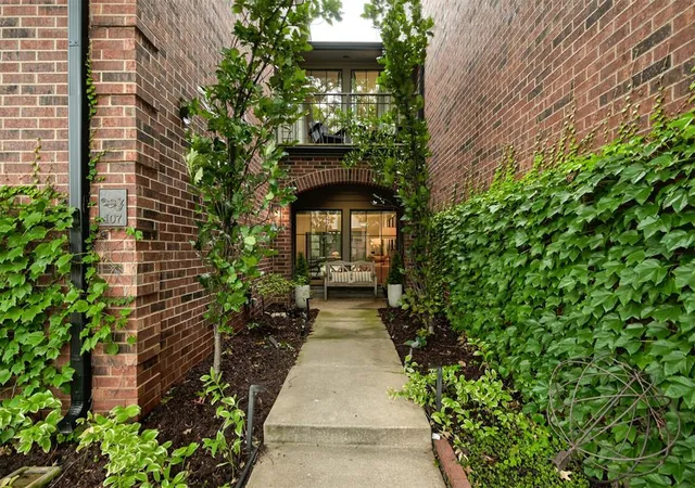 1st image of 6208 Waterford Blvd #107, Oklahoma City, OK 73118 | MLS# 1236704