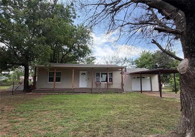 Homes for sale in Jones, OK | 524 Georgia St, Jones, OK 73049 | MLS# 1236705