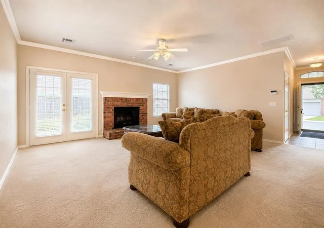 Listing Photo 4 - Condo for sale in building located at 4414 NW 32nd Pl, Oklahoma City, OK 73112