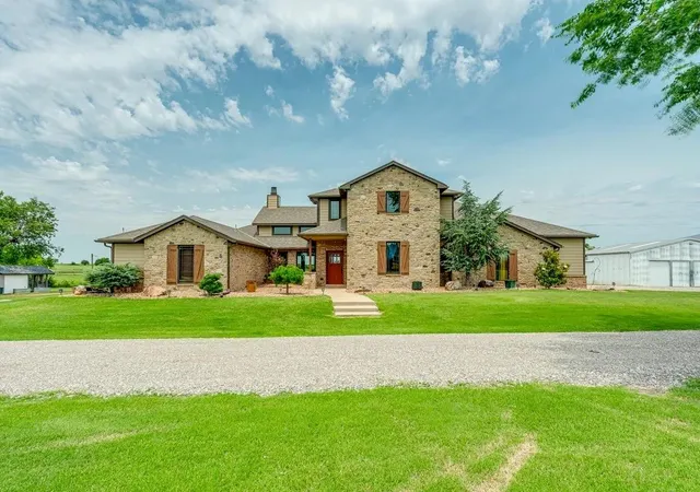Photo 2 of Single family home for sale at 8615 Reno E, El Reno, OK 73036 | MLS# 1236718 | Listing updated on 2026-08-18