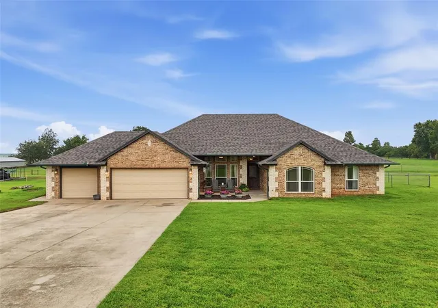 2nd image of 1903 Riveria Dr, Tuttle, OK 73089 | MLS# 1236722